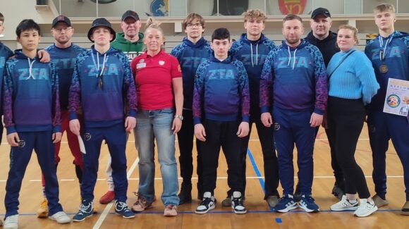 Zapaśniczy maraton pełen sukcesów: Medale Mistrzostw Polski i triumfy w Pucharze Polski