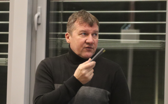 Tomasz Kmiecik powraca na ławkę trenerską Boruty Zgierz